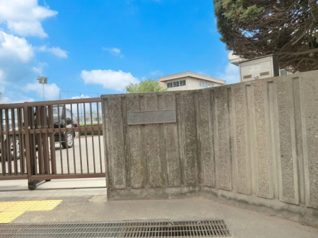 ���ӊ��@���w�Z 1400m �����s���Ò��w�Z