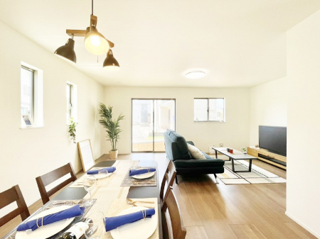 ���̑����ρ@�Ƒ������R�ƏW�܂�e���̃X�y�[�X�ɂȂ肻��