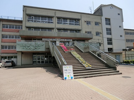 ���ӊ��@���w�Z 80m �z�J�s������쏬�w�Z