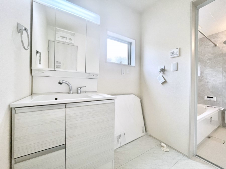 ���̑��@���������Ă���̂Ŏ��C�̑����ꏊ�ł����C���\���s���܂��B�����̐g�x�x���C�����ǂ��I