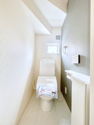 �g�C���@�g�C����1�K��2�K���ꂼ��ɔz�u����Ă��ĂƂĂ��֗��ł��B 
