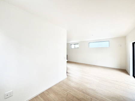 ���̑����ρ@�Ƒ��̏Ί炪���R�Ɛ��܂�Ă���A����ȕ��͋C�̃_�C�j���O�Ɏd�オ���Ă��܂�