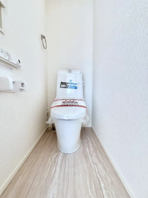 �g�C���@�g�C����1�K��2�K���ꂼ��ɔz�u����Ă��ĂƂĂ��֗��ł��B 