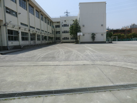 ���ӊ��@���w�Z 740m �����旧�J�����w�Z
