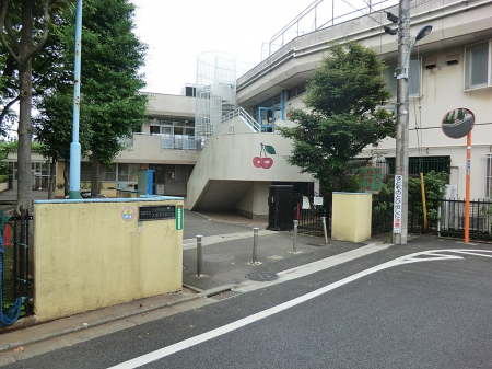 ���ӊ��@�c�t���E�ۈ牀 700m ���n�旧���w���ۈ牀
