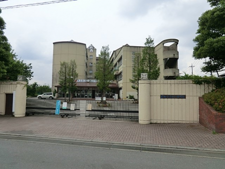 ���ӊ��@���w�Z 1120m �����s�����]���w�Z