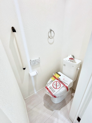 �g�C���@�g�C����1�K��2�K���ꂼ��ɔz�u����Ă��ĂƂĂ��֗��ł��B 