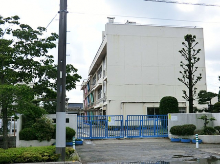 ���ӊ��@���w�Z 2000m �z�J�s��������w�Z