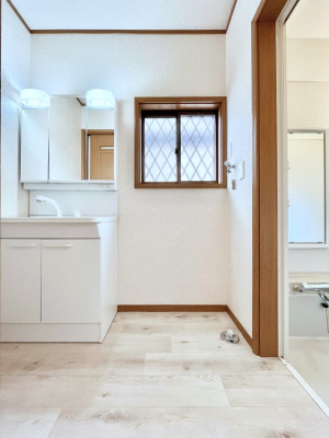 ���ʑ�E���ʏ��@���������Ă���̂Ŏ��C�̑����ꏊ�ł����C���ł����K�ł��B�����̐g�x�x���C�����ǂ��s���܂��ˁB