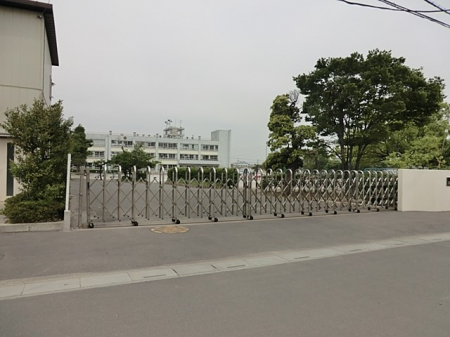 ���ӊ��@���w�Z 1500m �����s�����~���w�Z