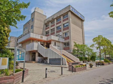 ���ӊ��@���w�Z 1500m �z�J�s�����z���w�Z