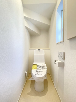 gC@`toilet`YEXbLEKȃEHVbgtgCł낰ԂłB