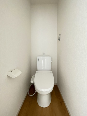gC@`toilet` ̂gC R