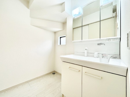 ʑEʏ@Ƃ̐ʃXy[XŒ̐gxxNN  