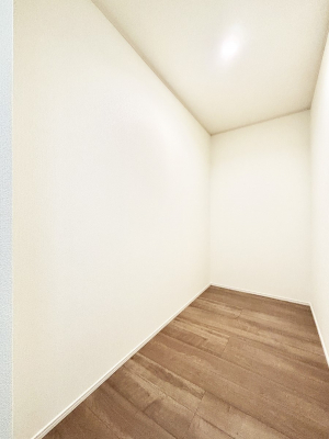 [@Lb`ɂ͑eʂ̎[\ȃEH[NC^Cṽpg[I