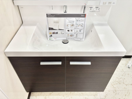 その他内観　ハンドシャワー付き！使いやすい洗面台。