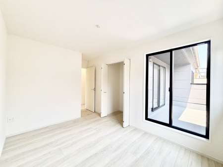 ���̑����ρ@�o���R�j�[���J�������v���X���Ă����m��